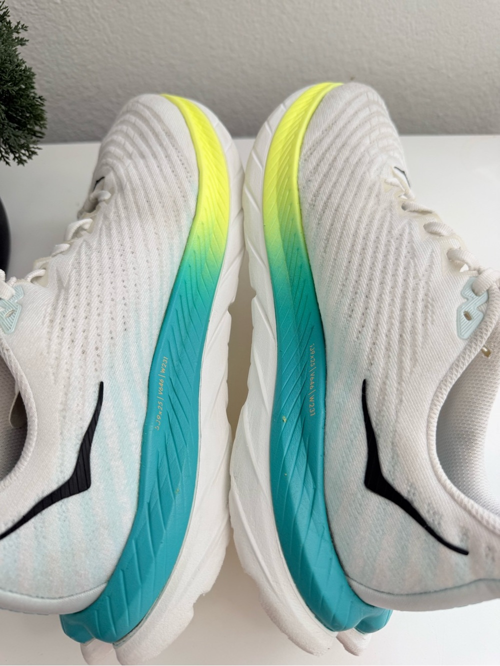 Hoka Mach 5 women size 10.5 White Running Shoes with Teal and Lime Gradient - Picture 7 of 10